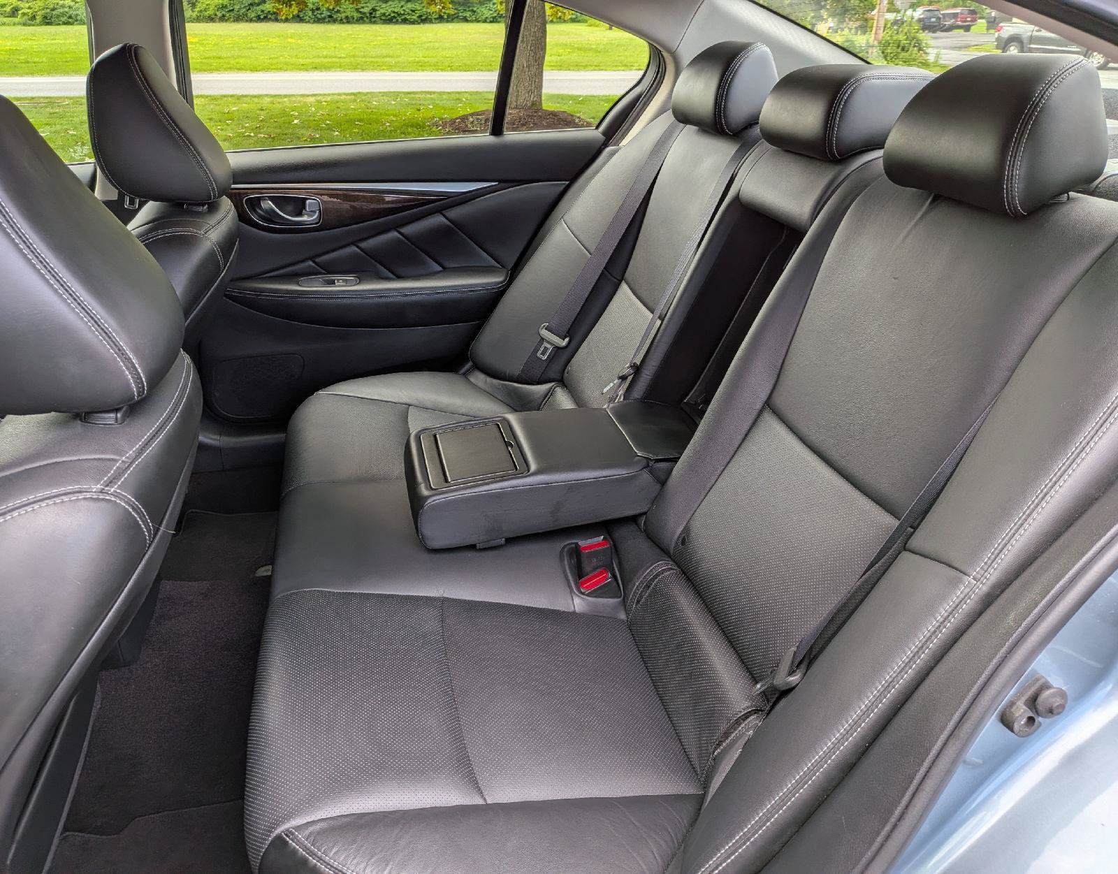 Used 2018 INFINITI Q50 Luxe w/ Sensory Package (Luxe) AWD/4WD image 23