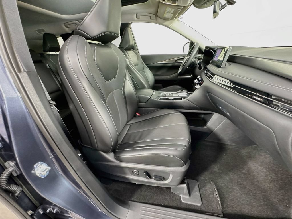 Certified 2026 INFINITI QX60 Luxe w/ Cargo Package FWD image 40