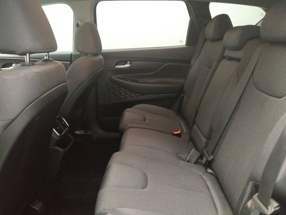 Used 2019 Hyundai Santa Fe SE image 18