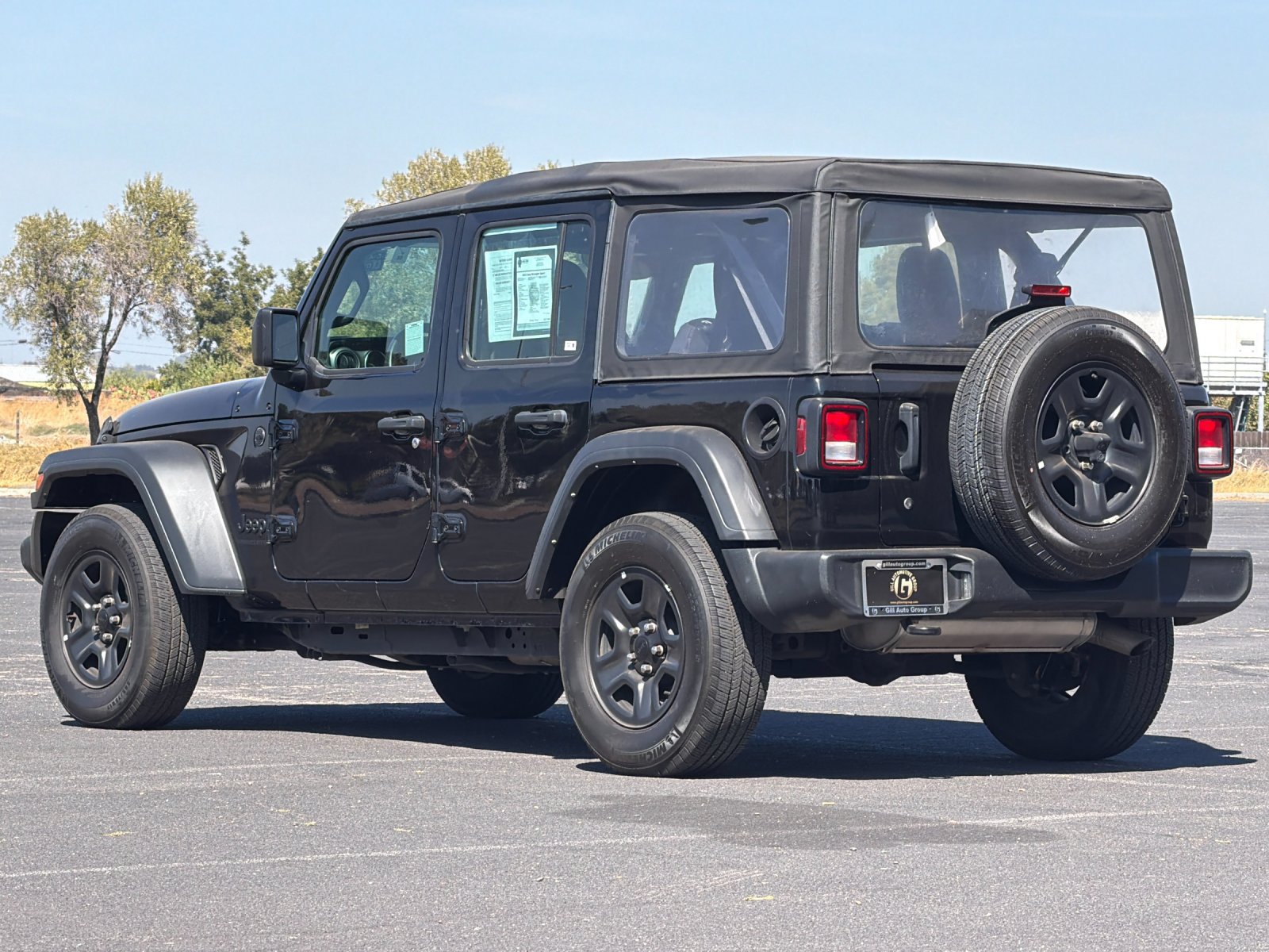 Used 2023 Jeep Wrangler Unlimited Sport AWD/4WD image 6