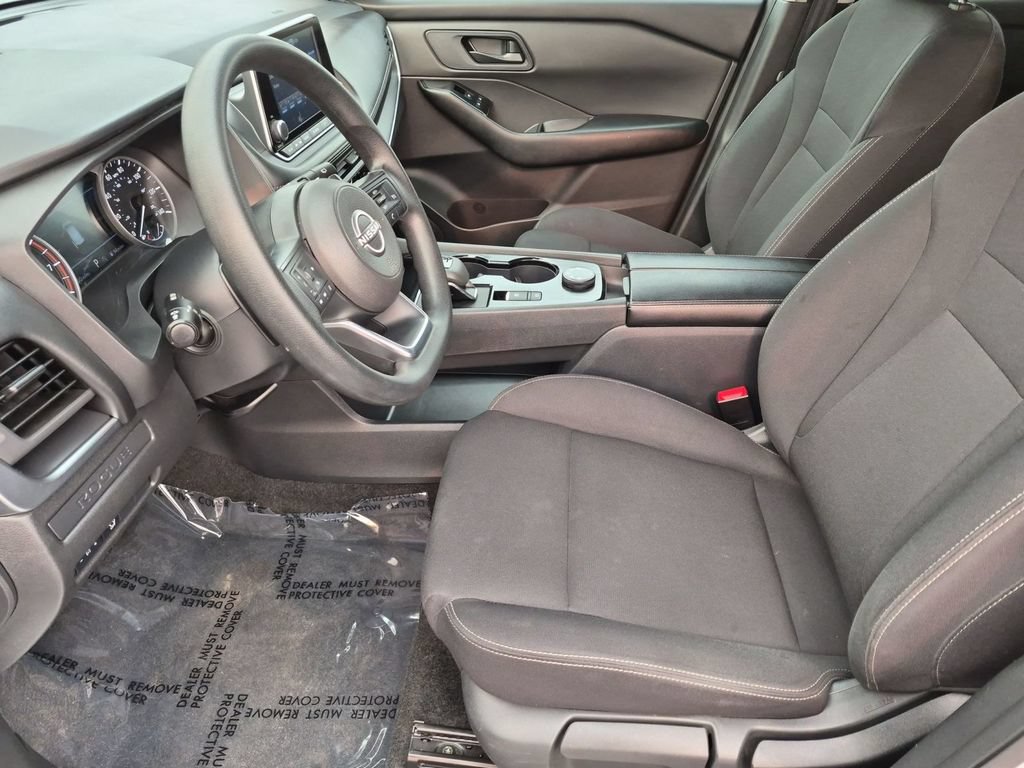 Used 2024 Nissan Rogue S AWD/4WD image 14