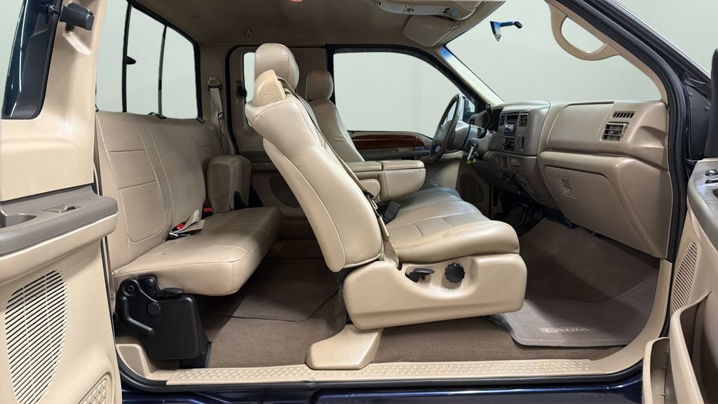 Used 2002 Ford F350 Lariat AWD/4WD image 15