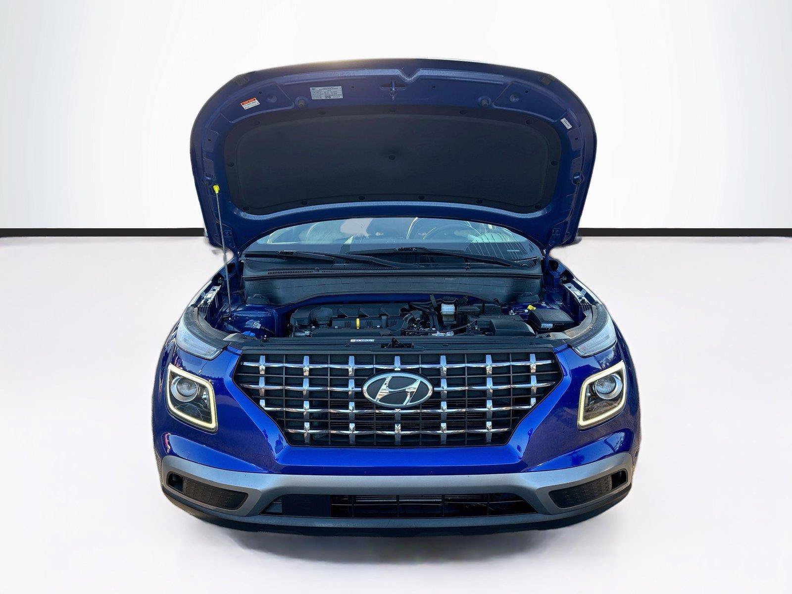 Used 2023 Hyundai Venue Limited FWD image 32
