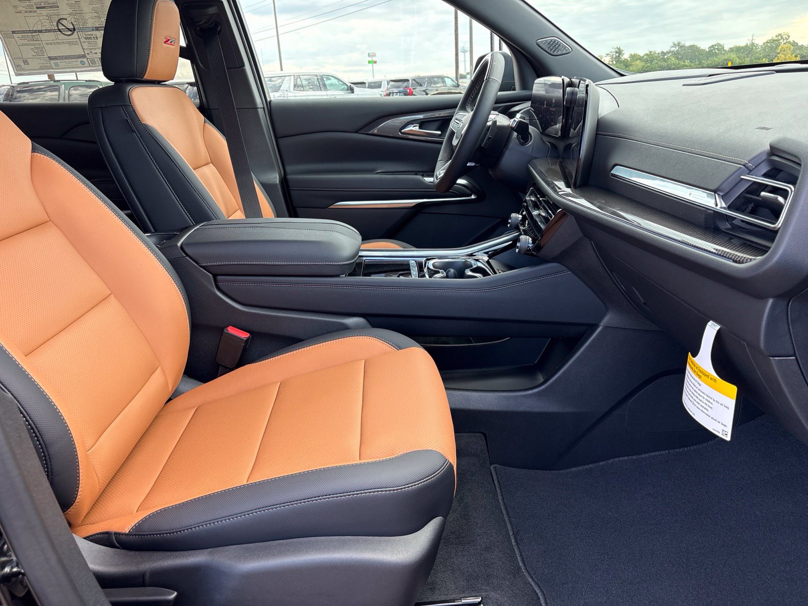 New 2027 Chevrolet Traverse Z71 w/ Enhanced Driving Package AWD/4WD image 25
