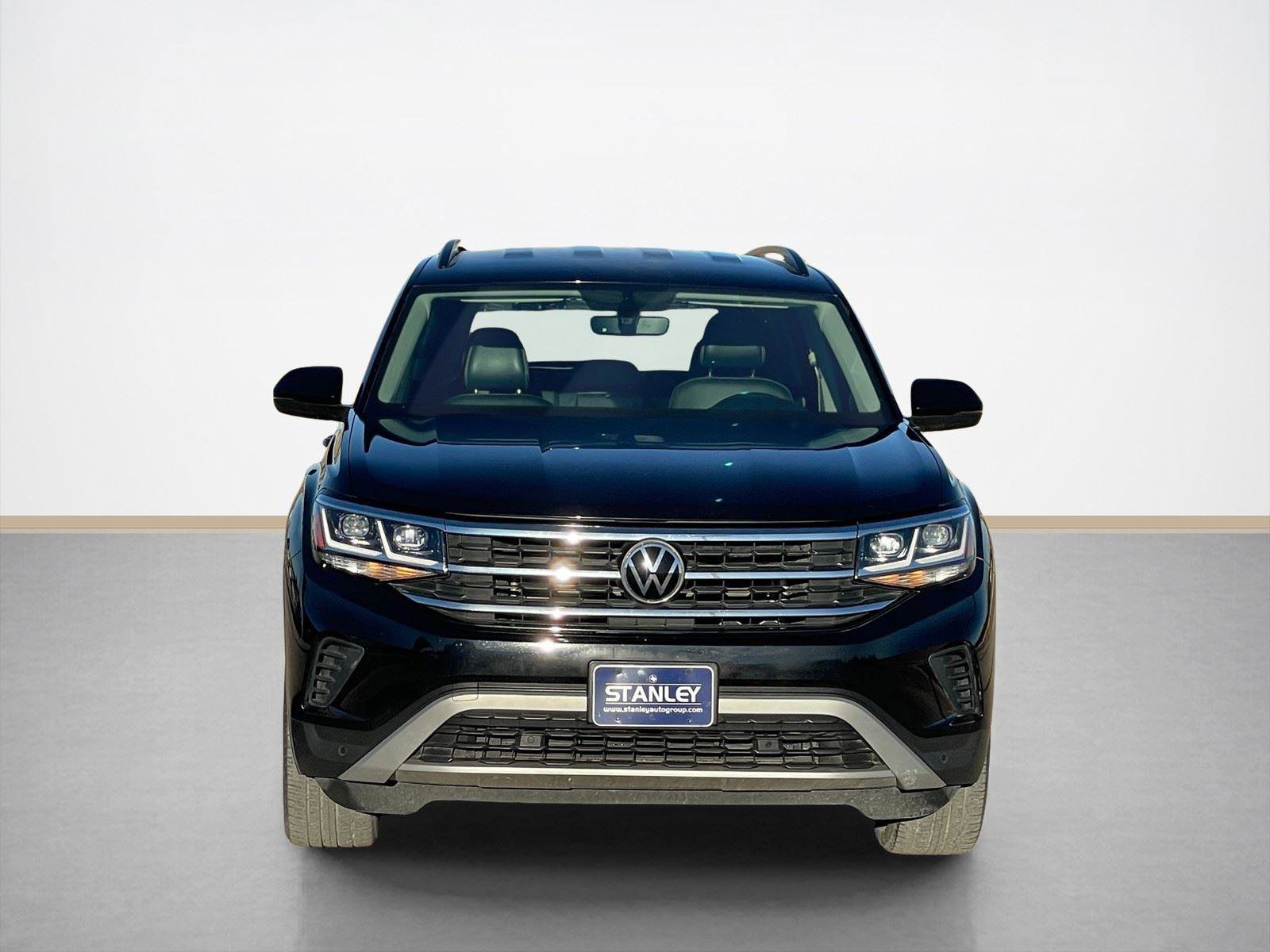 Used 2022 Volkswagen Atlas SE image 2