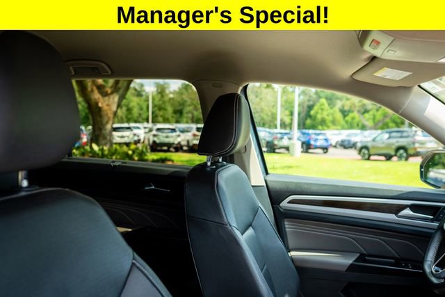 Used 2021 Volkswagen Atlas SE w/ Towing Package image 9