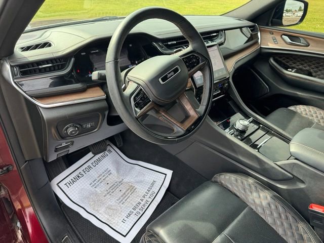 Used 2024 Jeep Grand Cherokee Summit w/ Adv Protech Group IV AWD/4WD image 13