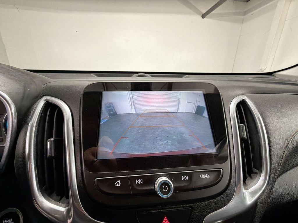 Used 2018 Chevrolet Equinox Premier image 14