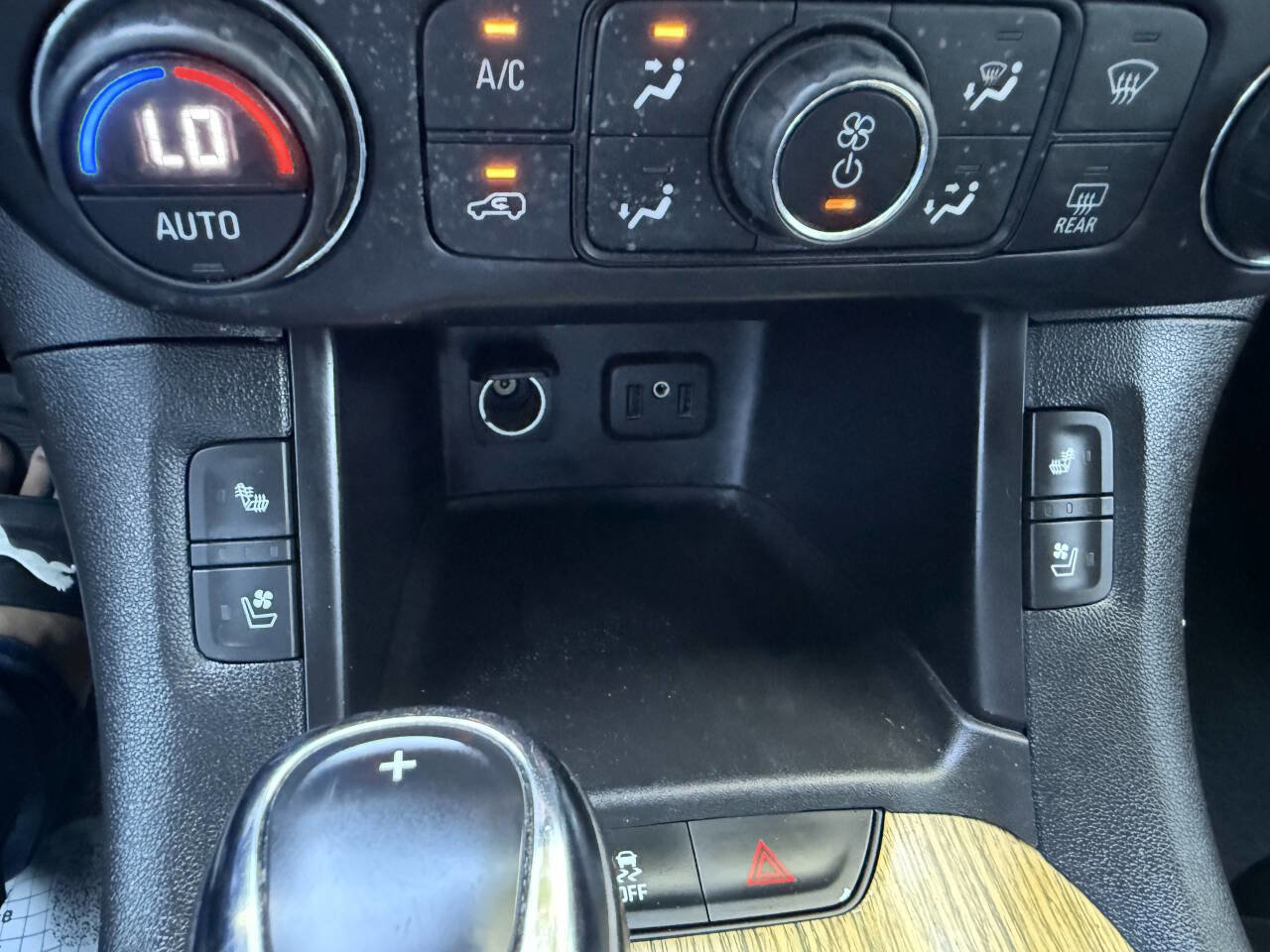 Used 2017 GMC Acadia Denali w/ Technology Package image 31