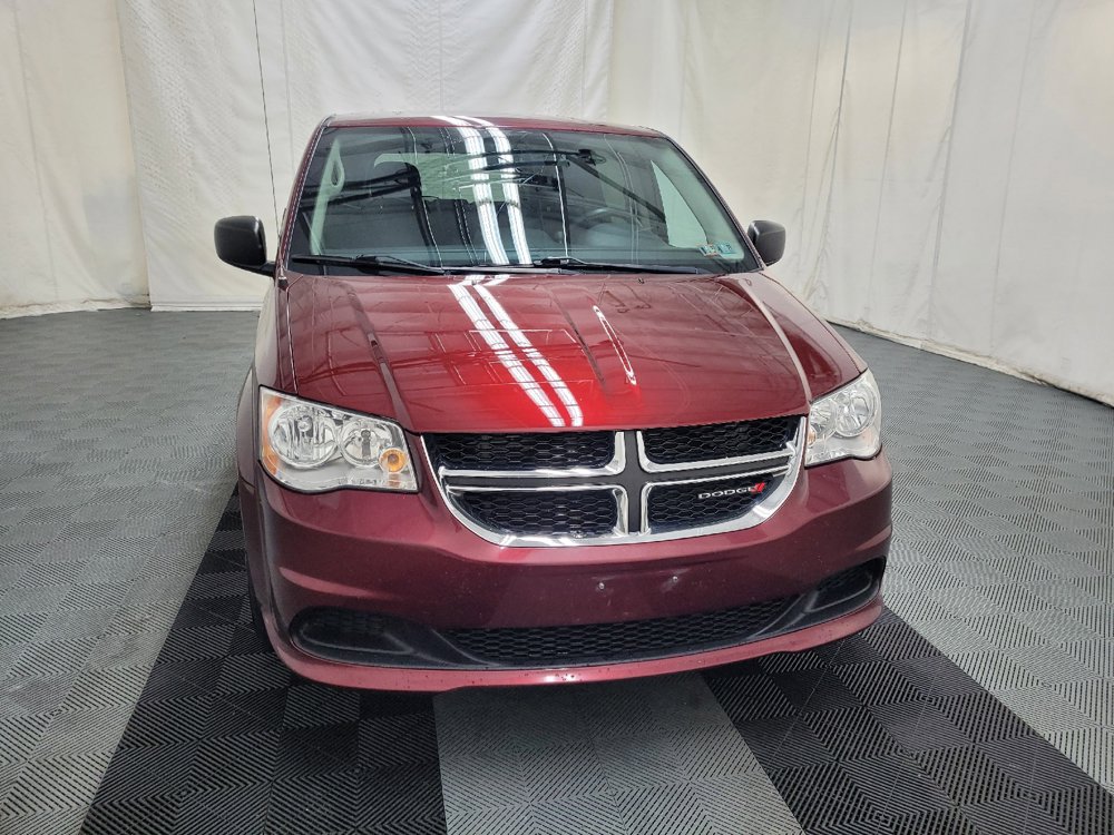 Used 2018 Dodge Grand Caravan SE FWD image 14