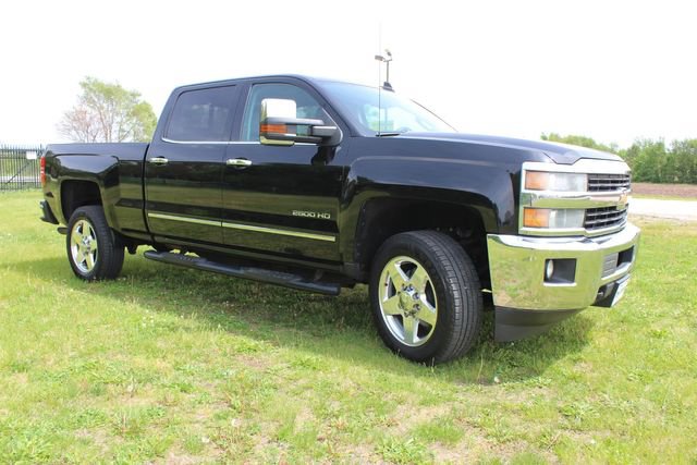 Used 2015 Chevrolet Silverado 2500 LTZ w/ Z71 Package, Off-Road AWD/4WD image 4