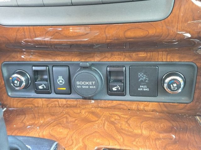 Used 2016 INFINITI QX80 4WD w/ Deluxe Technology Package image 10
