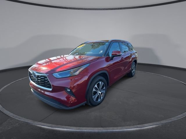 Used 2023 Toyota Highlander XLE image 6