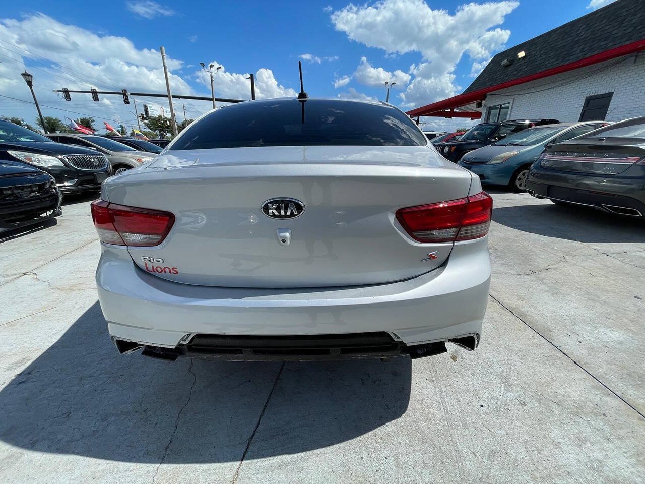 Used 2019 Kia Rio S FWD image 7