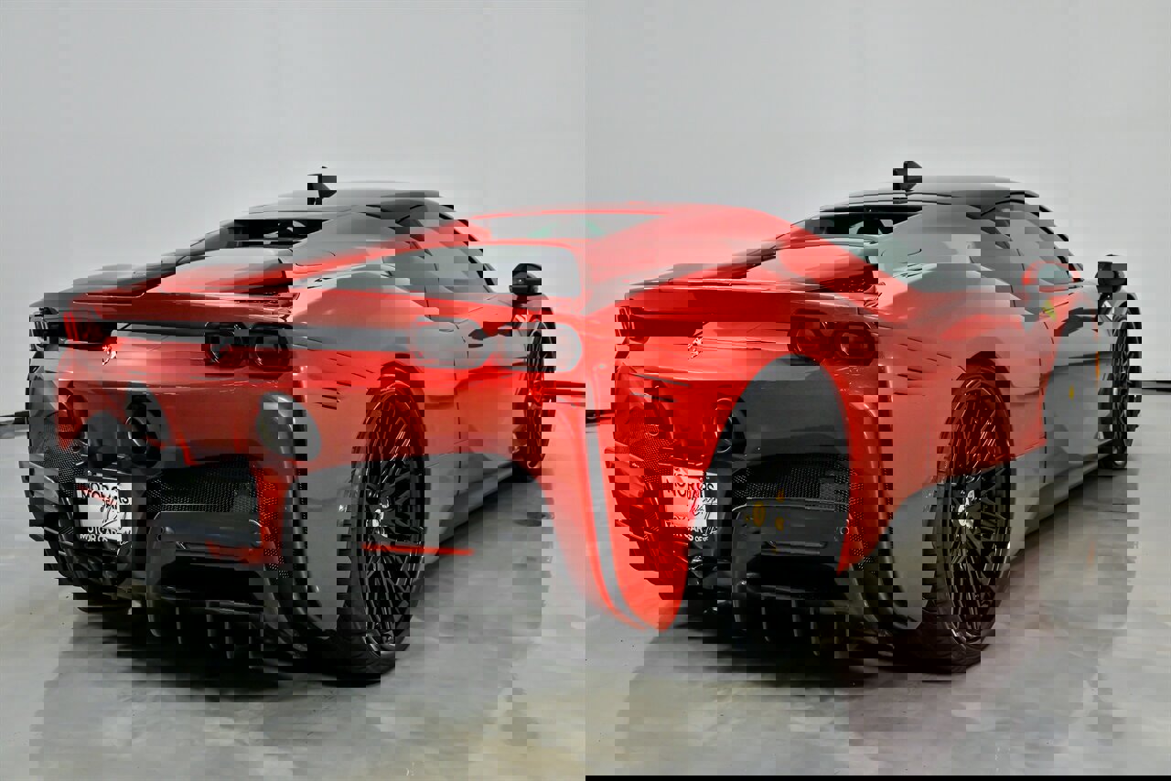 Used 2023 Ferrari SF90 Stradale image 11