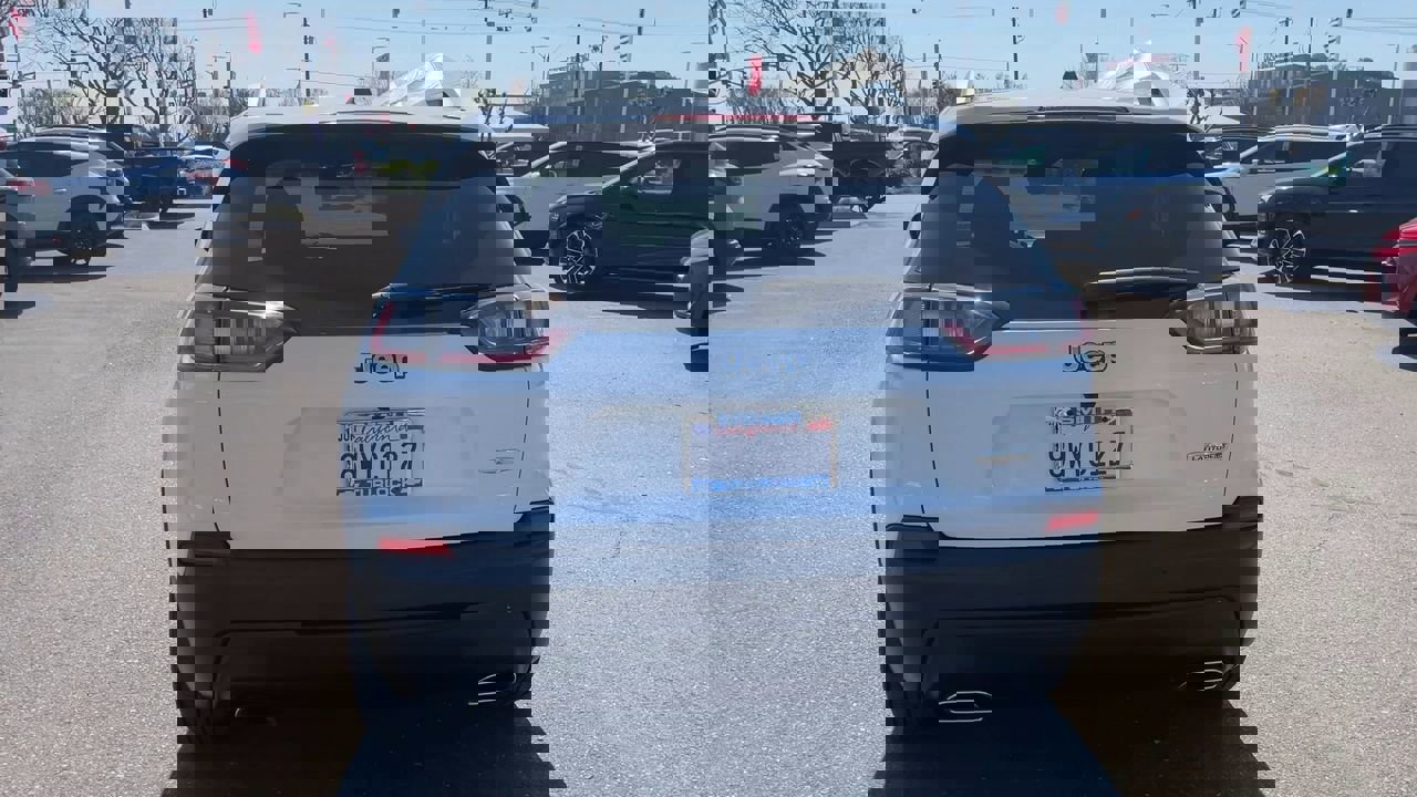 Used 2021 Jeep Cherokee Latitude Lux w/ Sun & Sound Group image 6