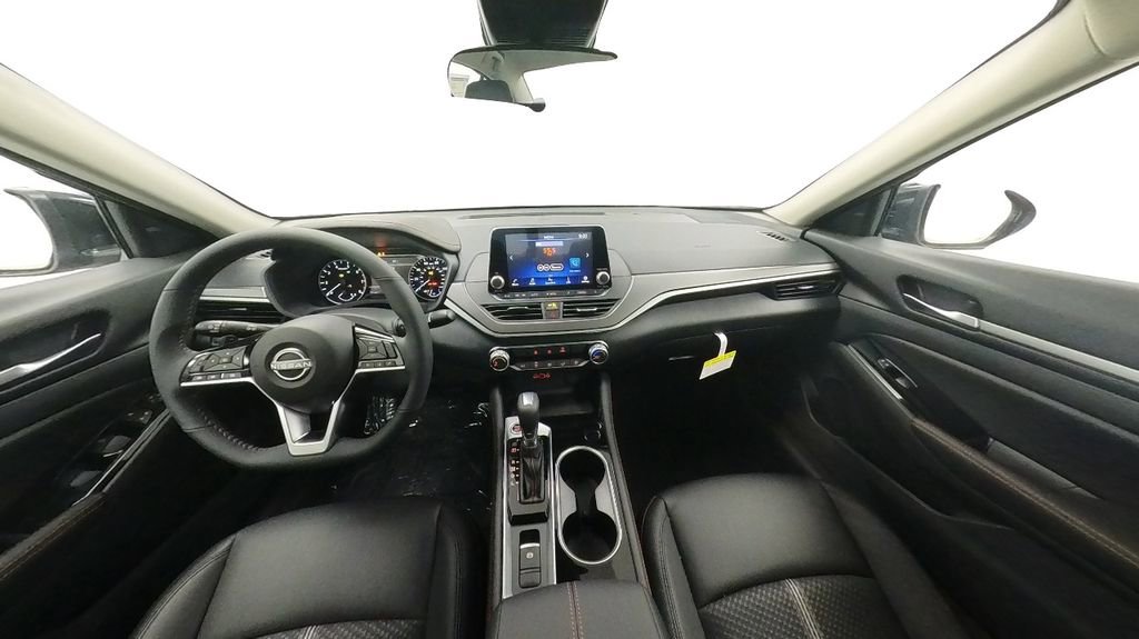 Used 2024 Nissan Altima 2.5 SR image 21