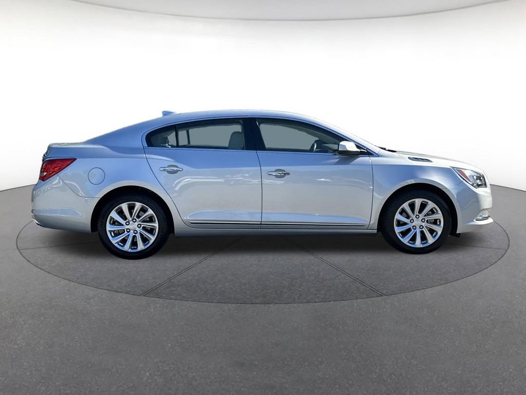 Used 2015 Buick LaCrosse FWD image 7