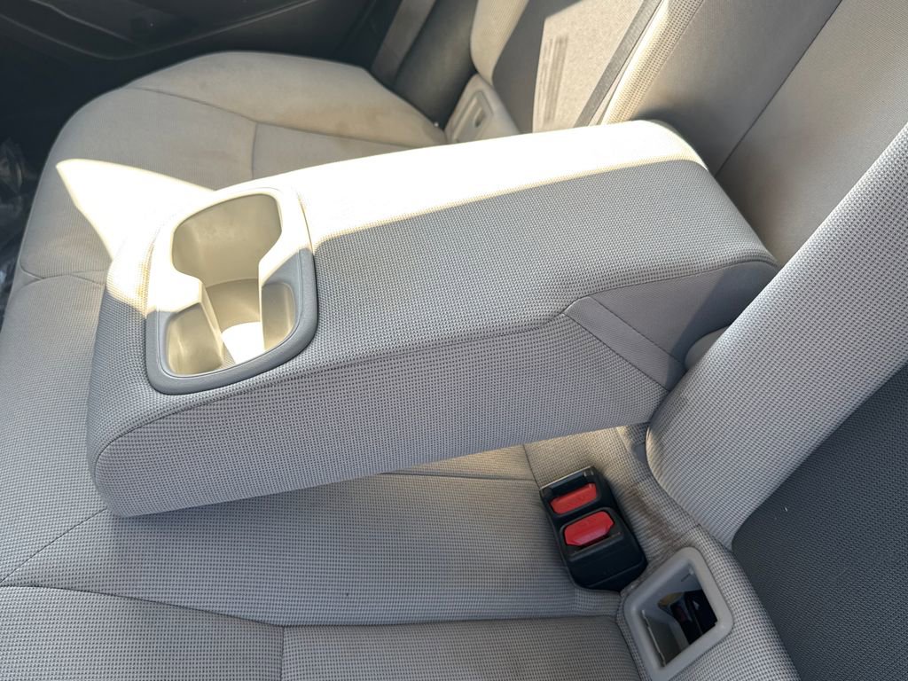 Used 2022 Toyota Corolla LE FWD image 34