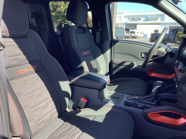 Used 2025 Nissan Frontier PRO-4X AWD/4WD image 36