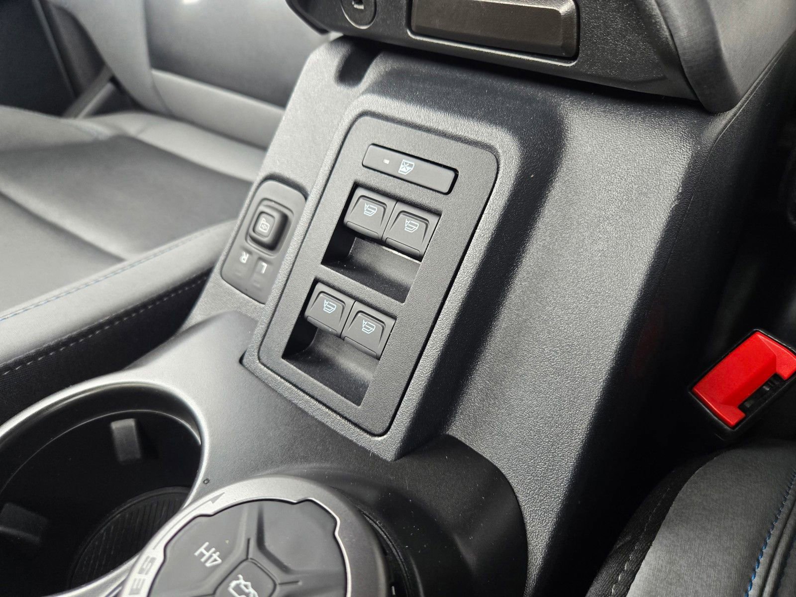 Used 2023 Ford Bronco Black Diamond image 18