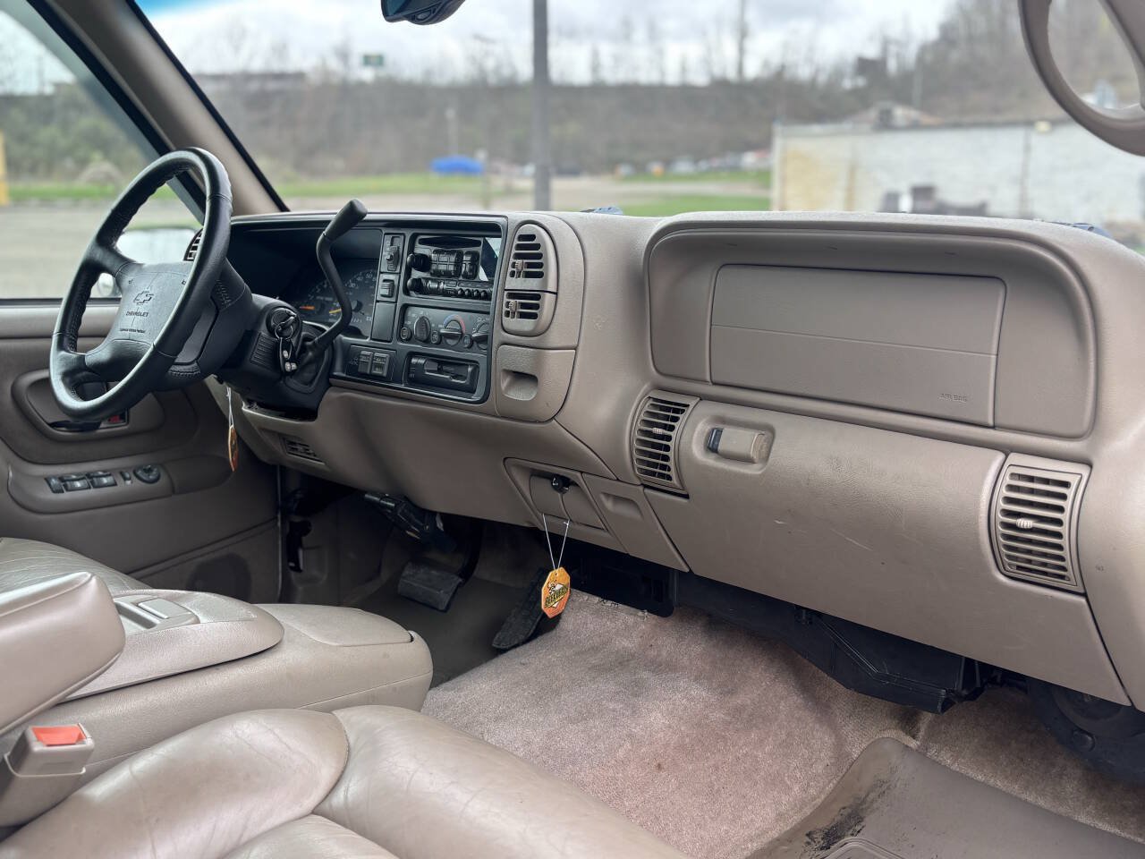 Used 1997 Chevrolet Tahoe 4WD w/ Preferred Equipment Group 3 image 17