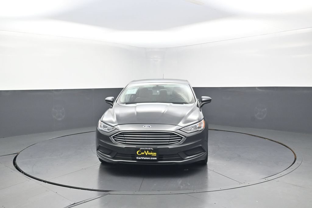 Used 2018 Ford Fusion S FWD image 4