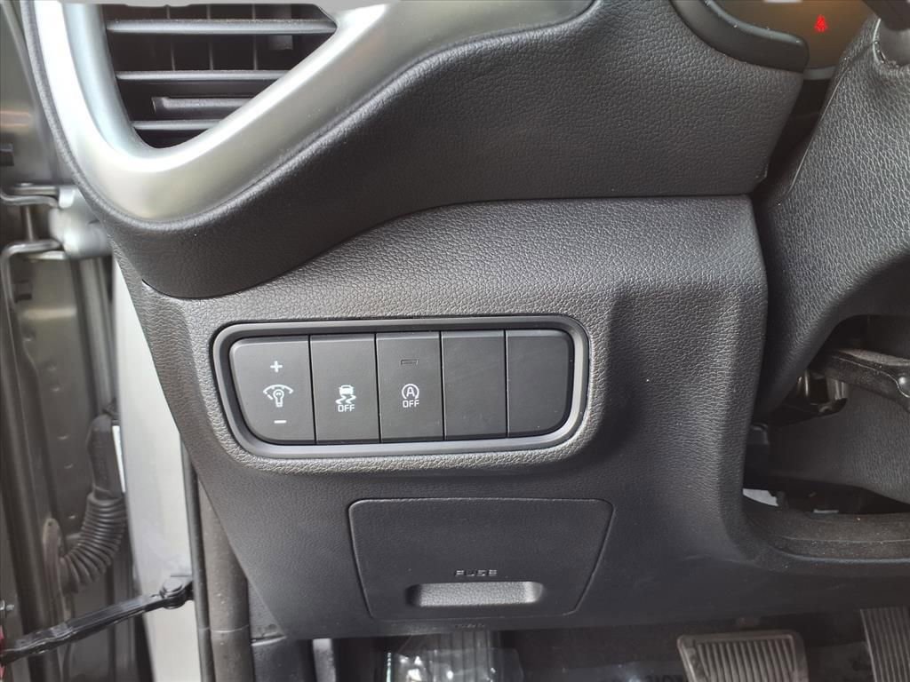 Used 2024 Kia Soul LX w/ Option Group 015 image 16