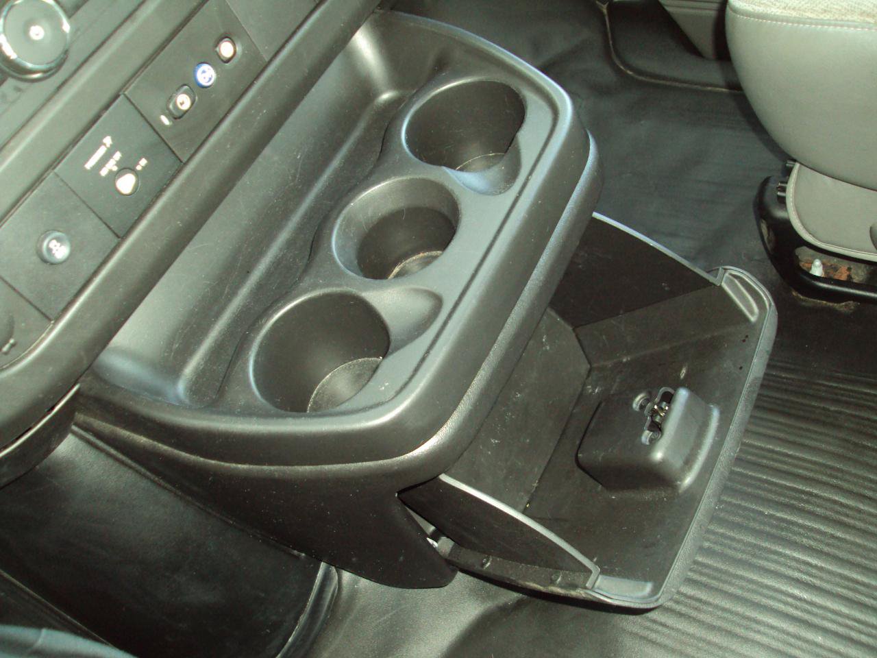 Used 2021 Chevrolet Express 3500 Extended w/ Driver Convenience Package RWD image 21