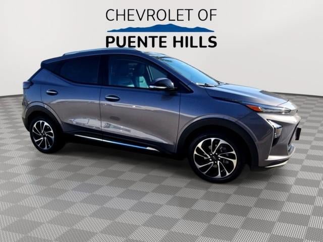 Used 2022 Chevrolet Bolt EUV Premier w/ Sun & Sound Package FWD image 9