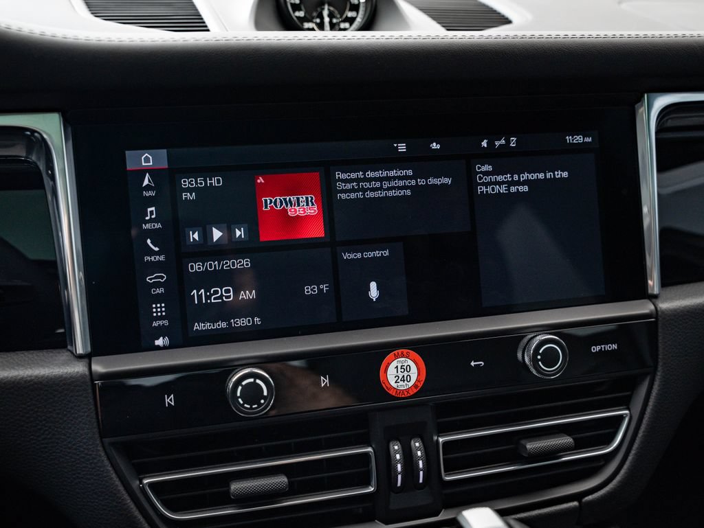Certified 2026 Porsche Macan GTS AWD/4WD image 34