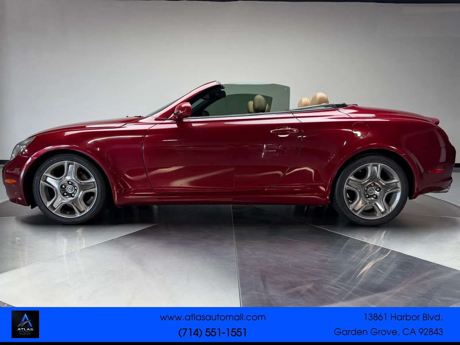 Used 2007 Lexus SC 430 Convertible w/ Preferred Accessory Pkg RWD image 4