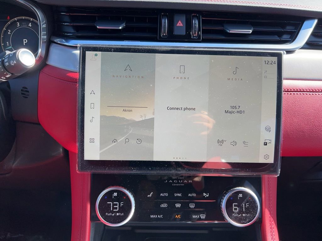 New 2025 Jaguar F-PACE R-Dynamic S image 22