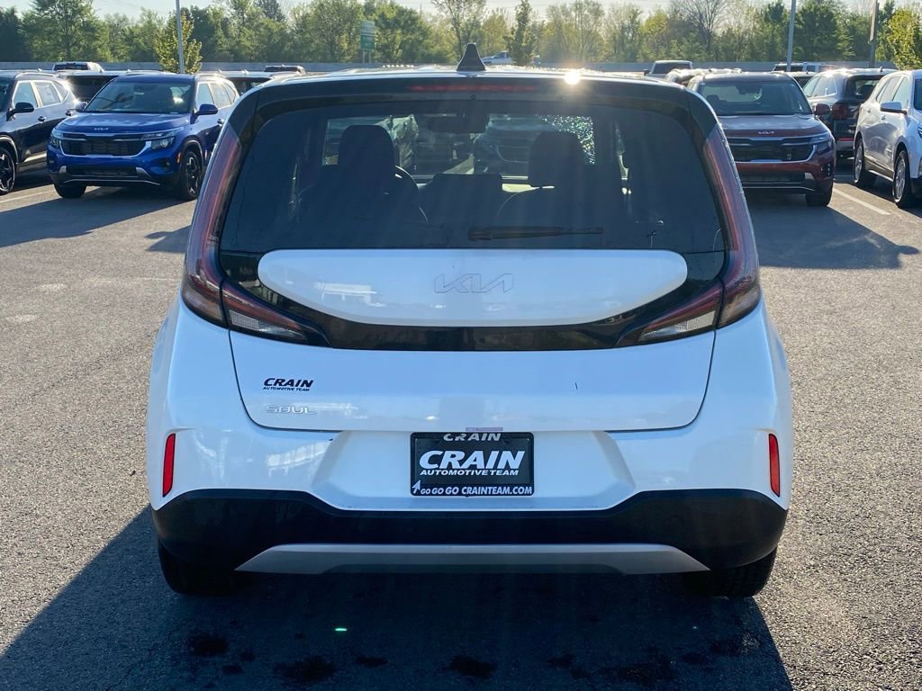 Certified 2024 Kia Soul LX FWD image 6