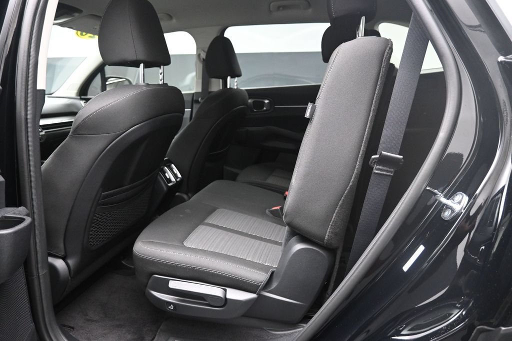 Used 2026 Kia Sorento LX FWD image 20