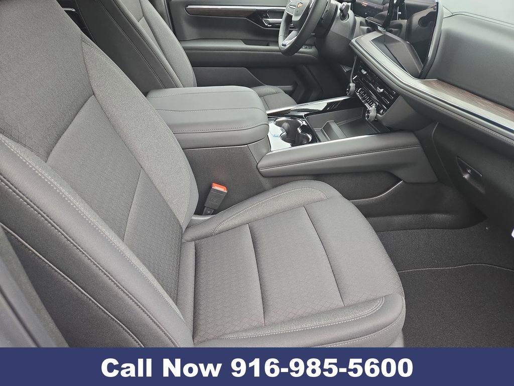 New 2026 Chevrolet Suburban LS image 32