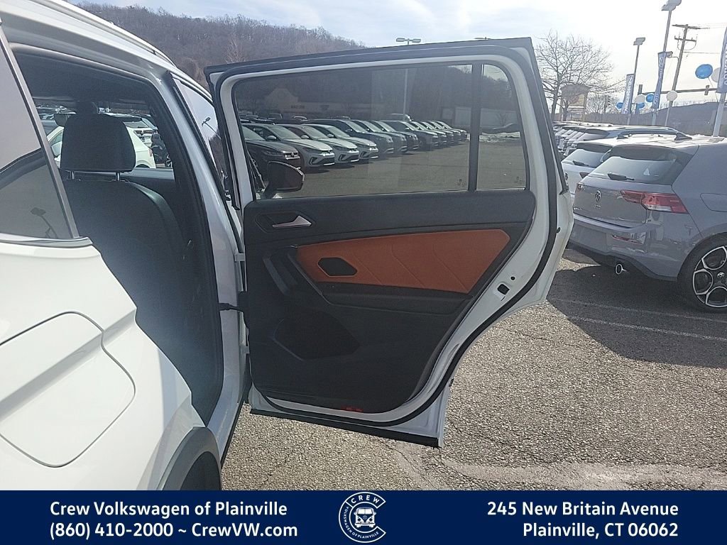 Certified 2021 Volkswagen Tiguan SEL Premium R-Line image 45