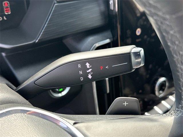 Used 2025 GMC Acadia Elevation image 19