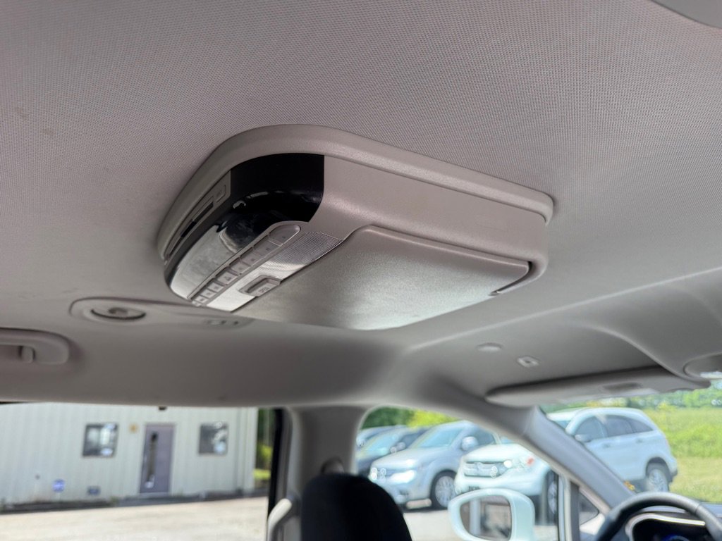 Used 2018 Chrysler Pacifica Touring Plus image 17