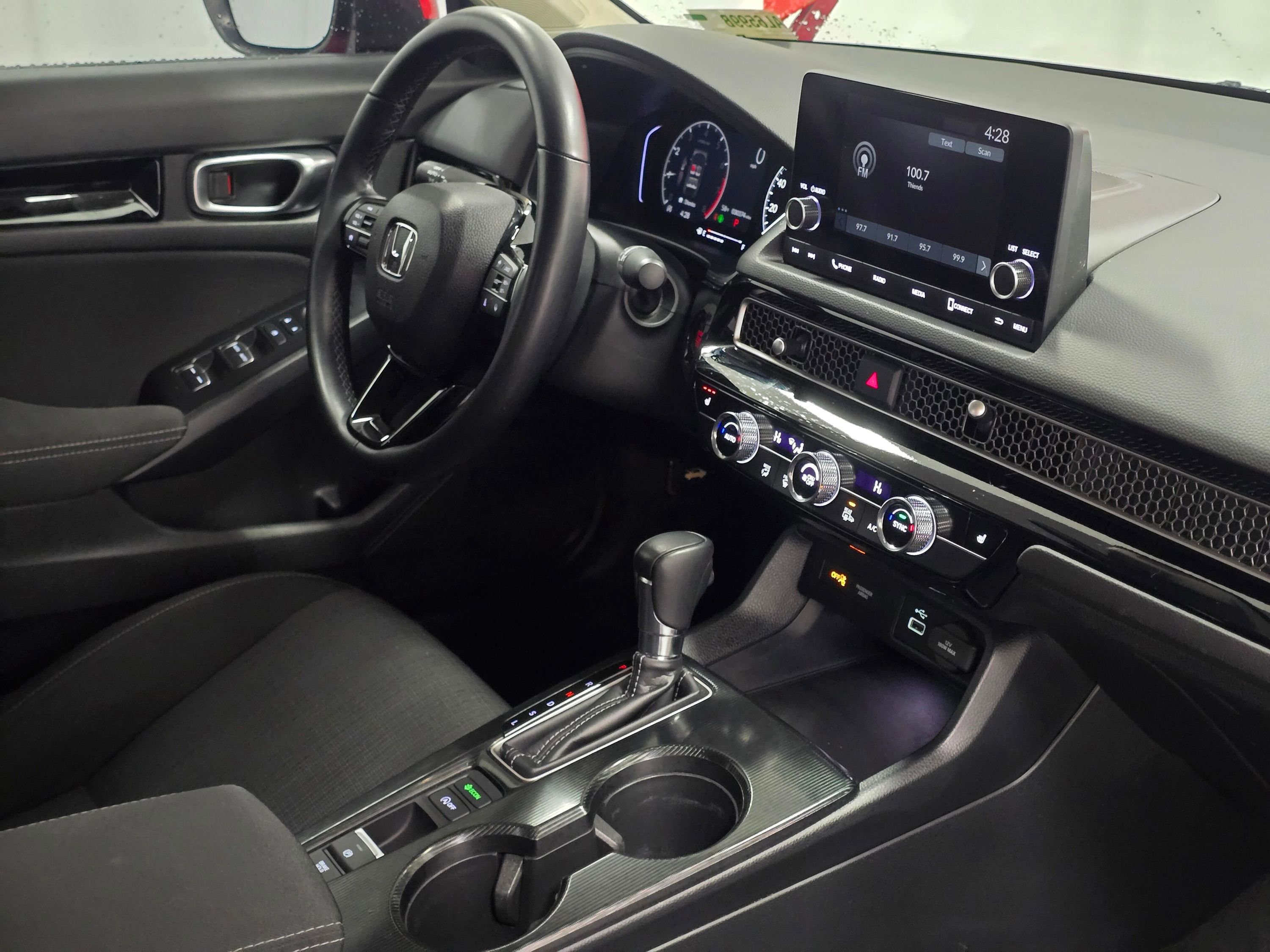 Used 2023 Honda Civic EX image 28