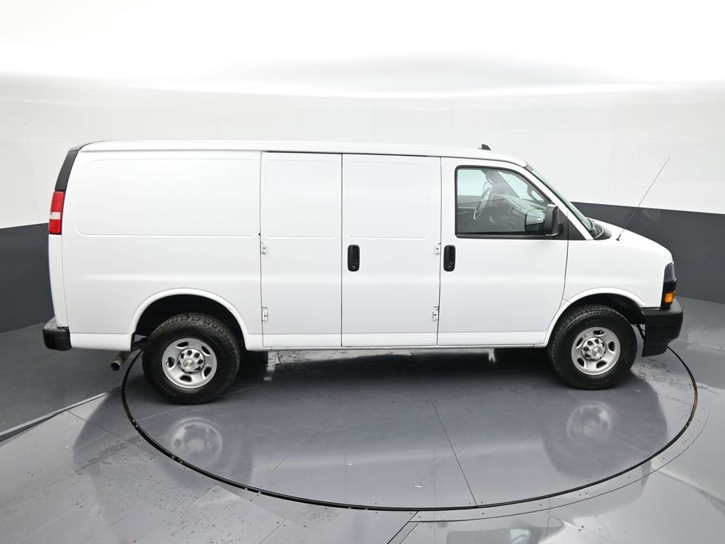 Used 2023 Chevrolet Express 2500 image 17