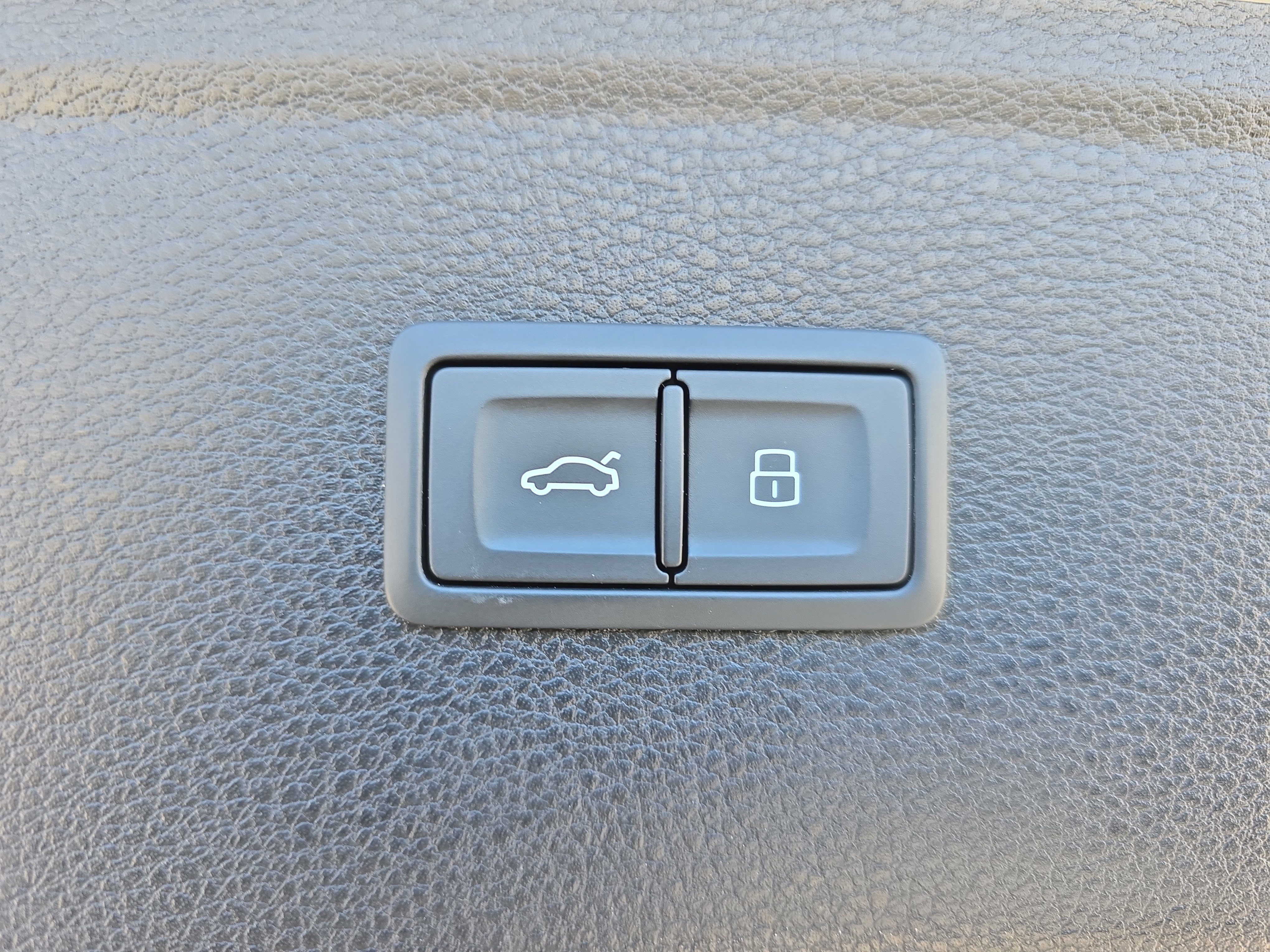 Certified 2023 Audi Q5 e Premium Plus w/ Premium Plus Package image 13