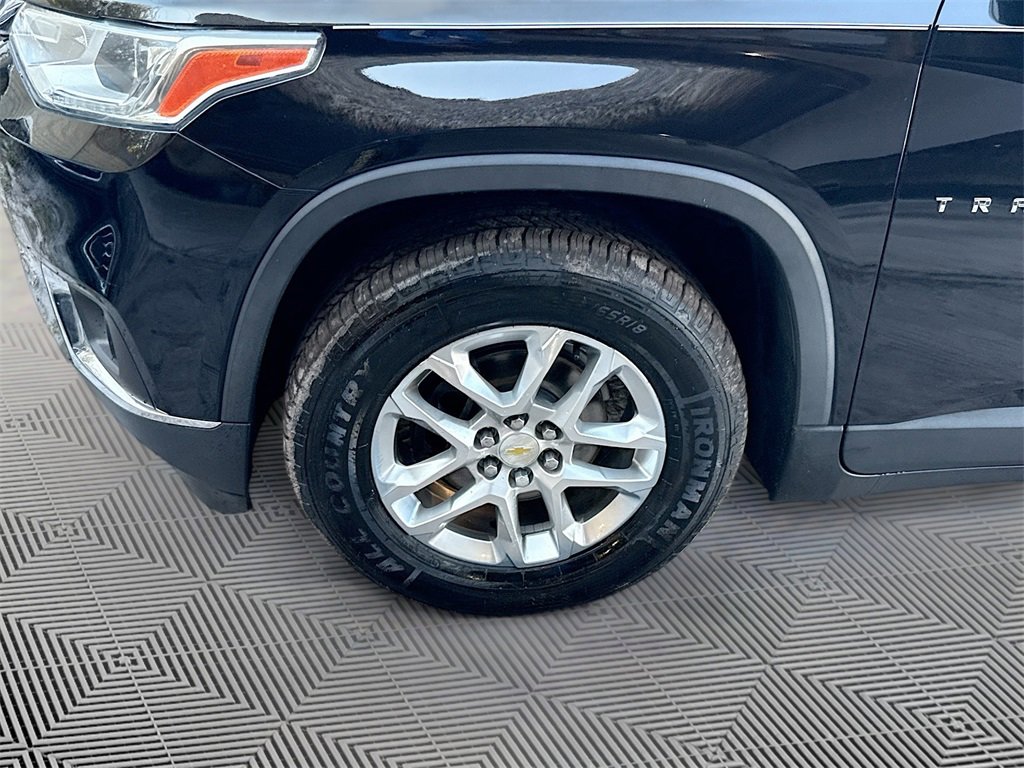 Used 2018 Chevrolet Traverse LT image 35