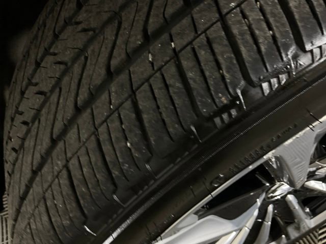 Certified 2025 Cadillac Escalade Premium Luxury Platinum image 40