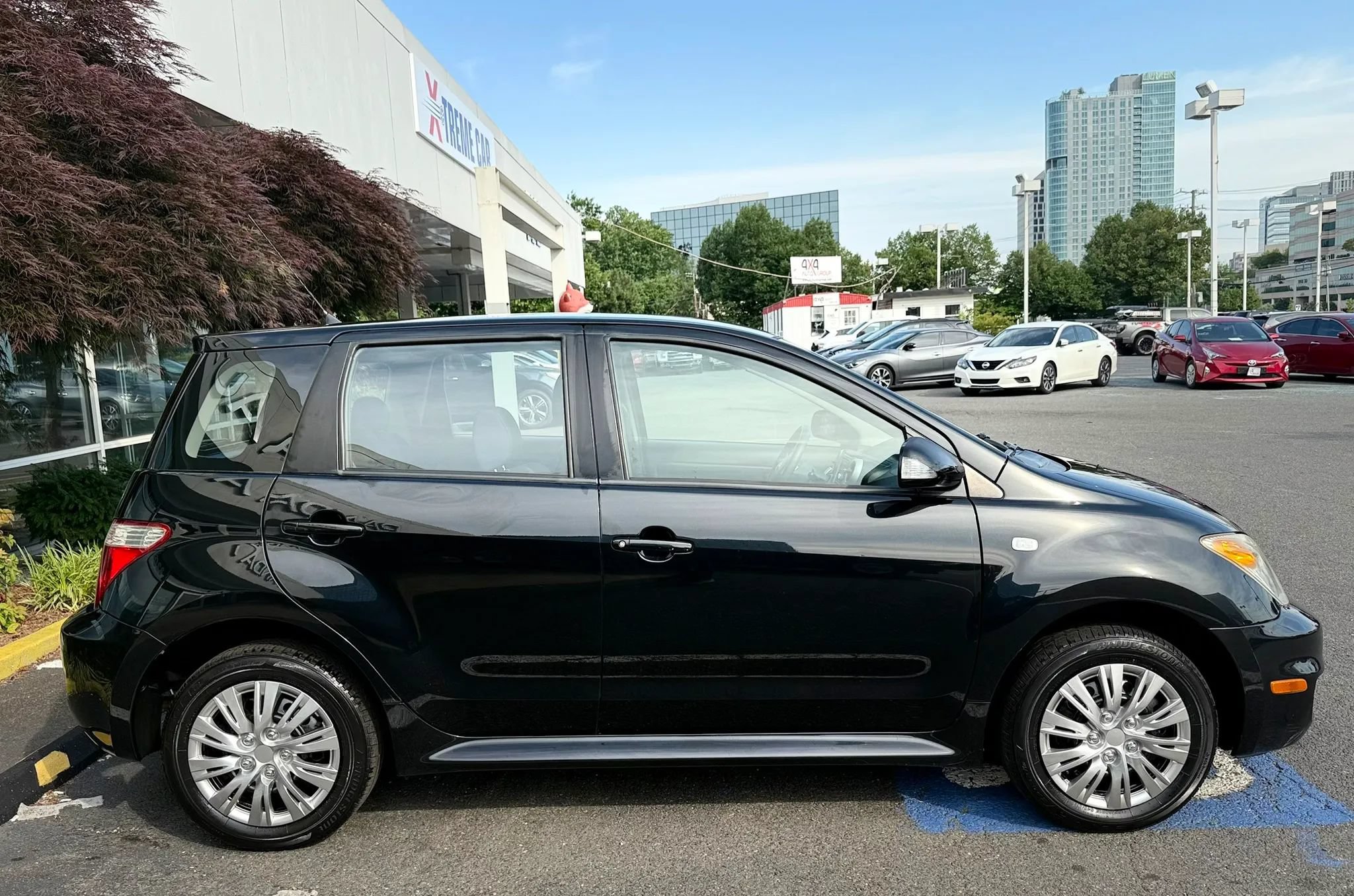 Used 2006 Scion xA FWD image 8