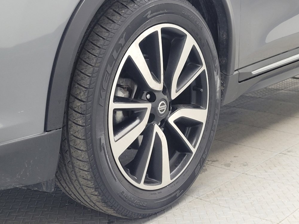 Used 2020 Nissan Rogue SL image 31