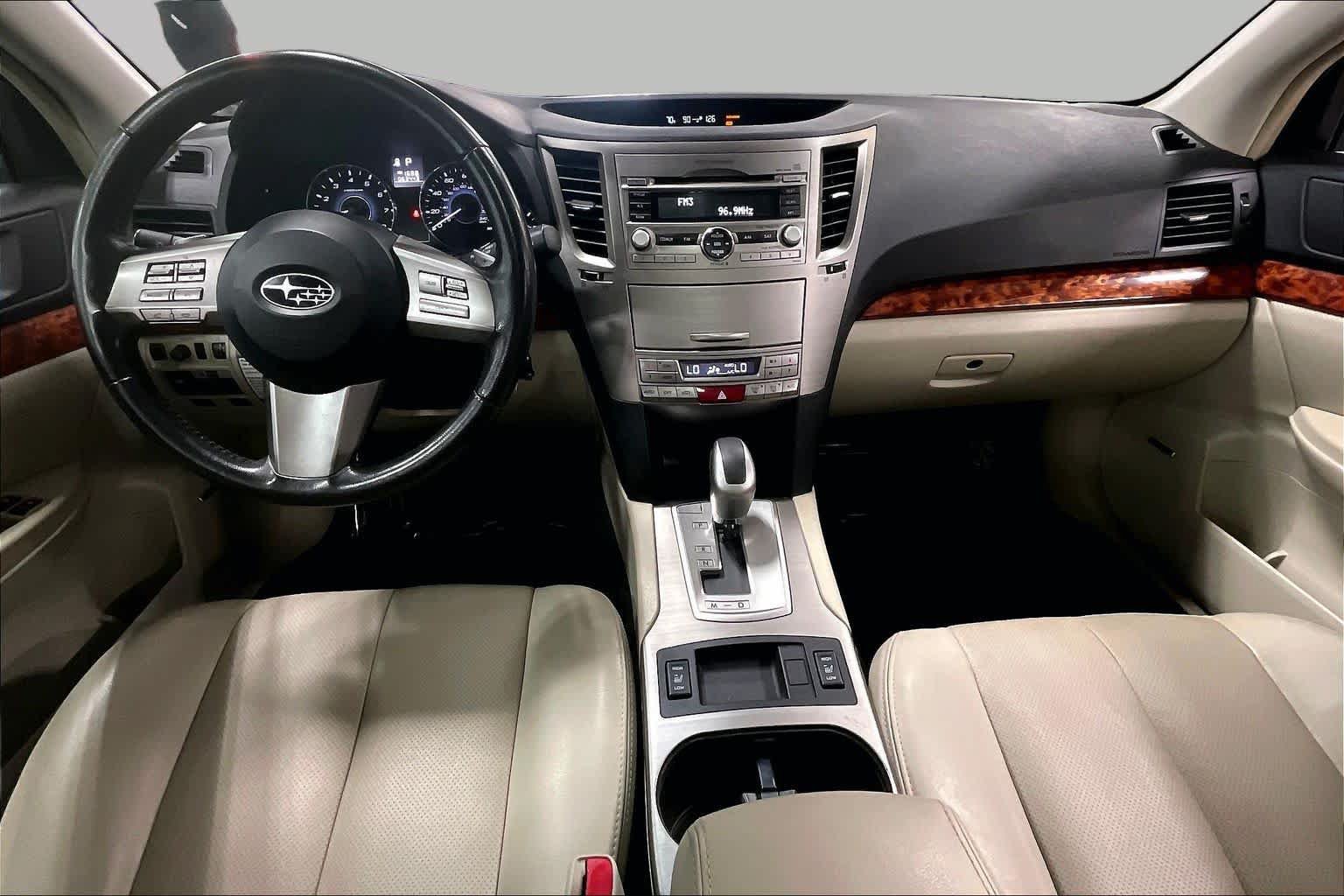 Used 2011 Subaru Outback 2.5i Limited AWD/4WD image 15