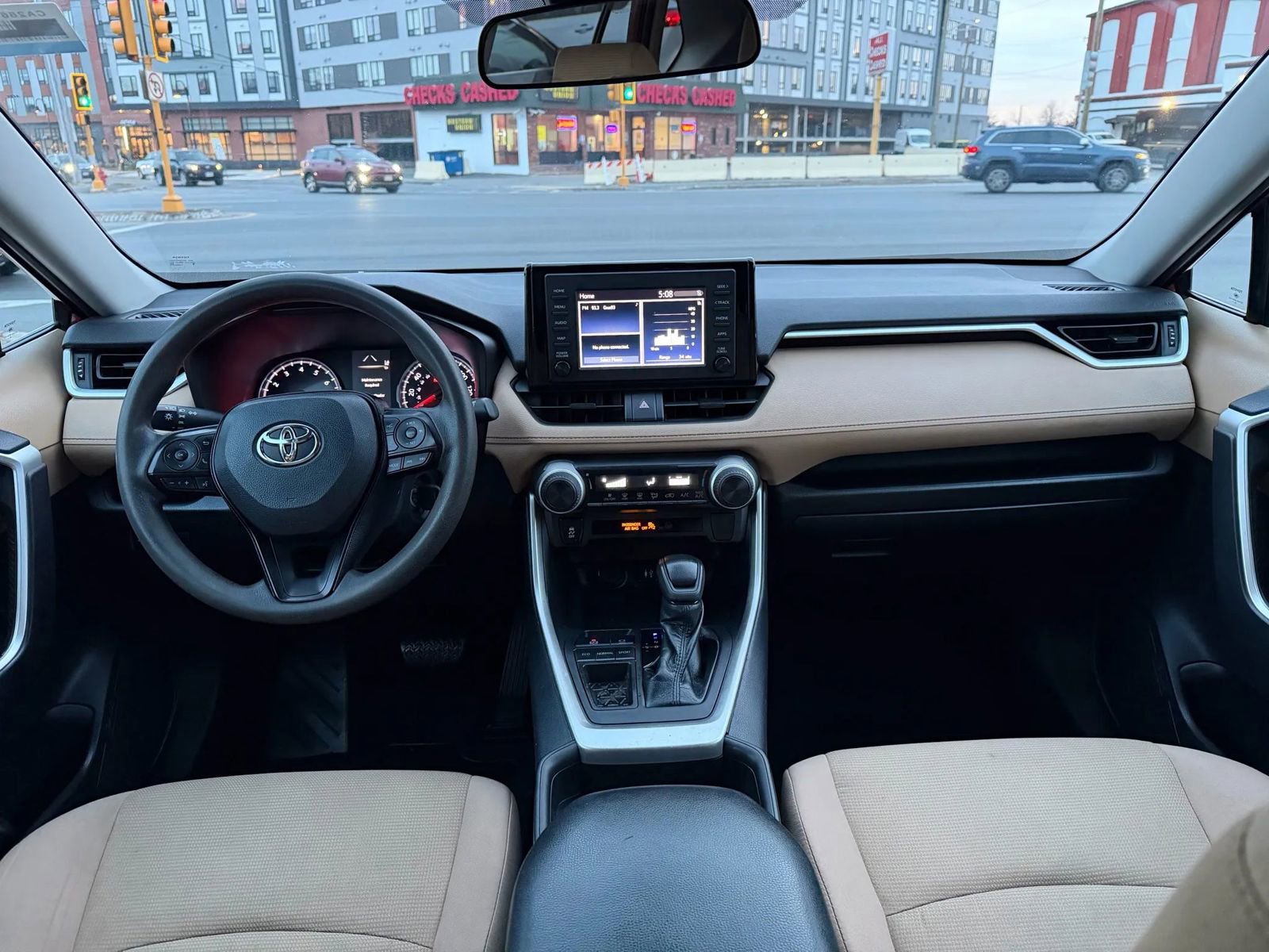 Used 2019 Toyota RAV4 LE image 11