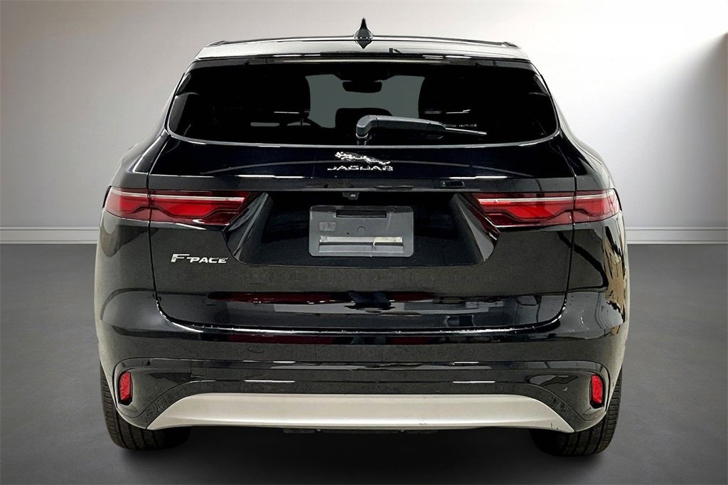 Used 2021 Jaguar F-PACE image 6