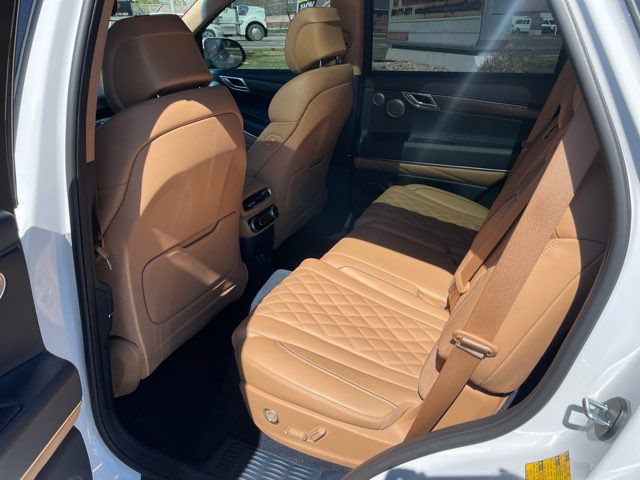Used 2023 Genesis GV80 3.5T w/ Prestige Package AWD/4WD image 16